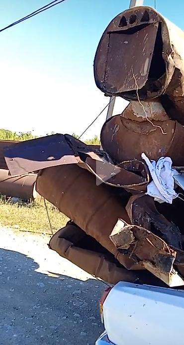kapron borular: Qara metal görürük doğruyub götürede bilirik zəng edin • Material — 6