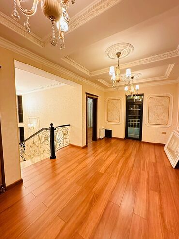 Bağ evlərinin kirayəsi: Elit üslubda iki mərtəbəli 4 yataqlı villa - Klassik memarlıq: hündür — 3