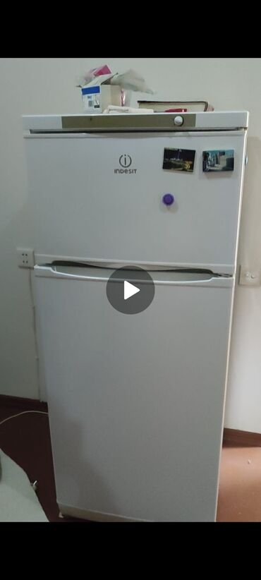 İçki texnikası: İşlənmiş 2 qapılı Indesit Soyuducu Satılır, rəng - Ağ