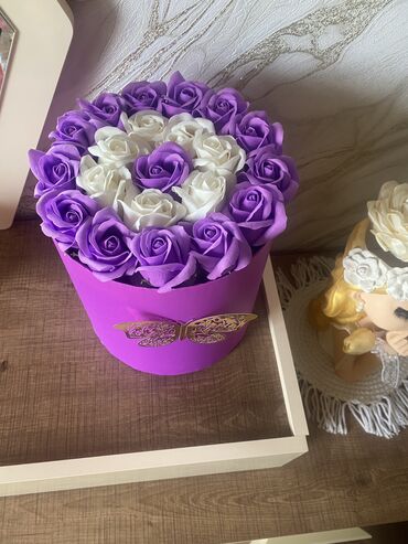 Hədiyyələr: Satilirlar endirim olub .Gul buketler 20m.Cadirilma Hezi Aslaniv — 2