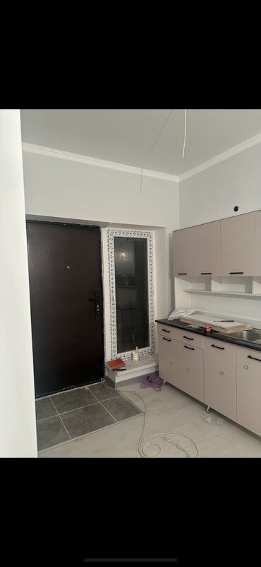 готовый дом из контейнера: 30 м², 1 комната, Парковка, Забор, огорожен
