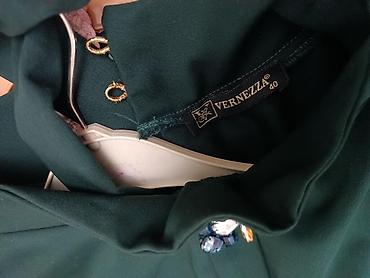 Повседневные платья: Комплект из двух платьев 1) Темно‑зелёное платье VERNEZZA, размер 40 — 2