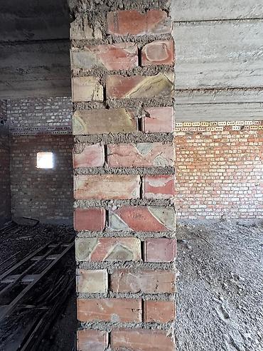 Продажа коттеджей и домов: 🔥 СРОЧНО-СРОЧНО ПРОДАЁТСЯ ДОМ С УЧАСТКОМ! 📍 г. Каракол, ул. Элебаева — 10