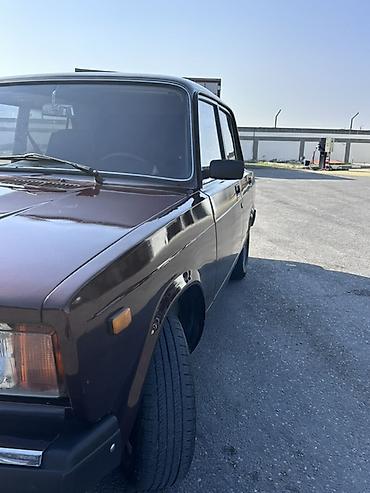 185 65 14 type 0: VAZ 2107 sedan – bənövşəyi rəng Texniki xüsusiyyətlər və təchizat: - — 8