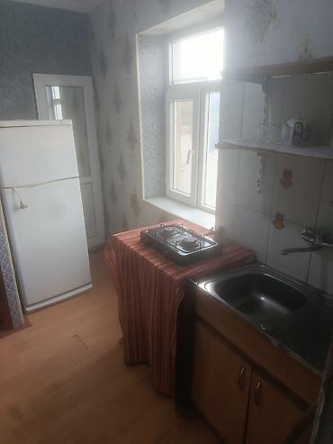 mehemmedi kiraye evler: Xırdalanda 7N li mektebden yuxarida Uğur marketin yanında 2-Otaqlı — 3