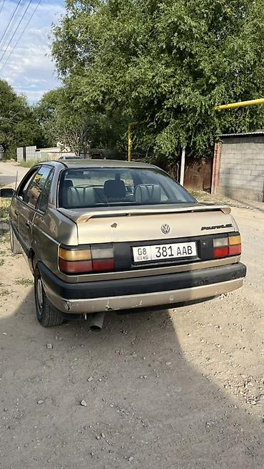 ешка немка: Volkswagen Passat: 1989 г., 1.8 л, Механика, Бензин, Седан — 4