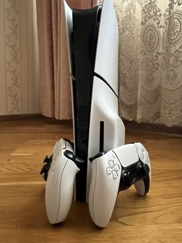 sure dispenser: Sony PlayStation 5 (Disk sürücülü versiya) + 2 ədəd DualSense