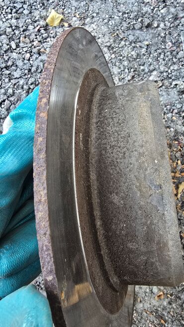 Тормозные диски: Комплект тормозных дисков Lexus — 6