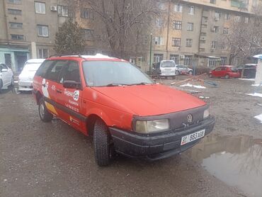 volkswagen passat 1992: Volkswagen Passat: 1992 г., 1.8 л, Механика, Газ, Универсал