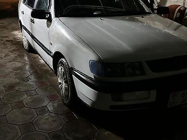 passat b6 салон: Volkswagen Passat: 1994 г., 2 л, Механика, Бензин, Лифтбек — 4