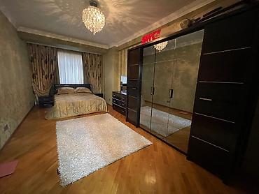 binə ev satılır: 3 otaqlı, Yeni tikili, 135 kv. m — 9