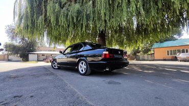 авто дым: BMW 5 series: 1990 г., 2.5 л, Механика, Бензин, Седан