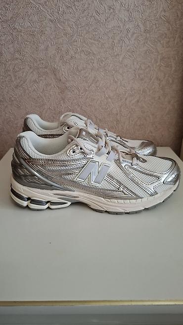 кроссовки nb: Кроссовки New Balance

Новые оригинал размеры 38,39 .ЦЕНА: 10000сом — 2