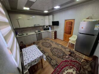 Həyət evləri və villaların satışı: 6 otaqlı, 207 kv. m, Kredit yoxdur, Orta təmir — 15