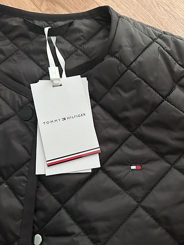 Kurtkalar: Tommy Hilfiger, M — 1