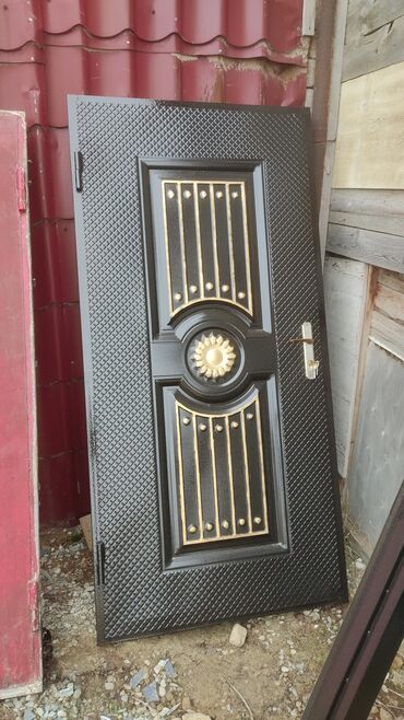 Giriş qapıları: Qapı.Darvazalar. məhhəcərlər resotkalar. hər növ seyf qapilarin topdan -da lalafo.az — 3 Giriş qapıları: Qapı.Darvazalar. məhhəcərlər resotkalar. hər növ seyf qapilarin topdan — 3