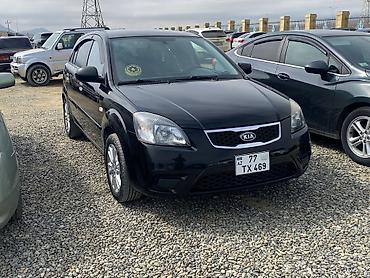 pegah yag: Kia Rio: 1.4 l | 2011 il Hetçbek — 1