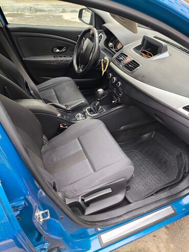 Renault: Renault Megane: 1.5 l | 2011 il 40000 km Kupe — 9