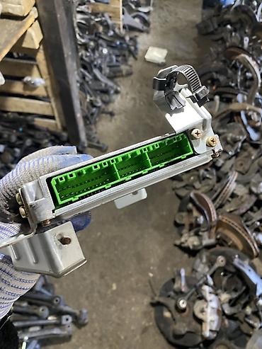 ABS: Блок управления ABS (электронный модуль) для автомобиля. Особенности — 2