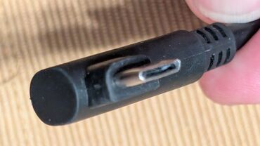 Druga oprema za računare i laptopove: Wacom One – ekran za crtanje sa olovkom (pen display) NAPOMENA: USB-C — 6