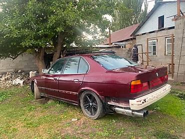 mt 09: BMW 5 series: 1991 г., Седан — 1