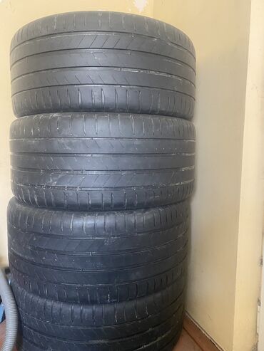 tək oturacaqlar: Islenmis 50 60 % Razmer 295,40,20