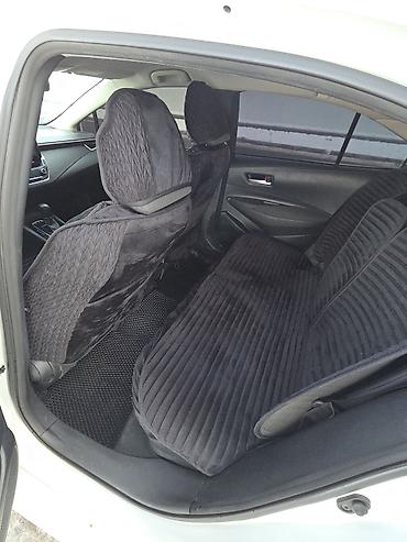 Toyota: Toyota Corolla: 2019 г., Гибрид — 9