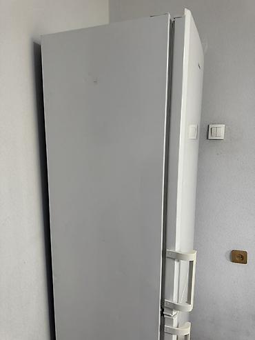 холодильники hisense: Холодильник Hisense, Б/у, Двухкамерный, 58 * 180 * 45 — 2
