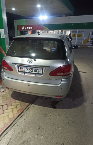Toyota: Toyota Ipsum: 2001 г., 2.4 л, Автомат, Бензин, Минивэн
