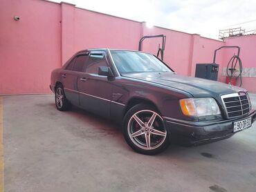 w 221: Mercedes-Benz 220: 2.2 л | 1991 г. Седан