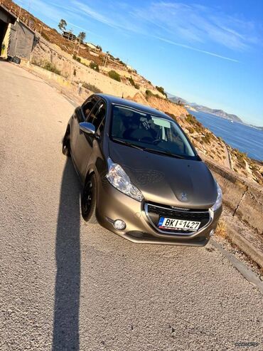 Μεταχειρισμένα Αυτοκίνητα: Peugeot 208: 1.6 l. | 2013 έ. 175000 km. Χάτσμπακ