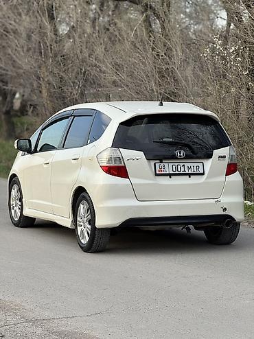 Honda: Honda Fit: 2008 г., 1.5 л, Вариатор, Бензин, Минивэн — 3