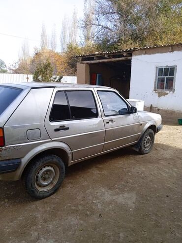 Volkswagen: Volkswagen Golf: 1988 г., 1.8 л, Механика, Бензин, Хэтчбэк