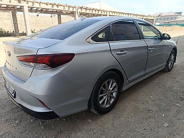 сорента 2020: Hyundai Sonata: 2018 г., Газ — 5