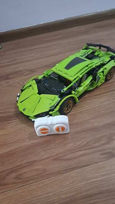 technic: Радиоуправляемая модель спортивного автомобиля (аналог конструктор