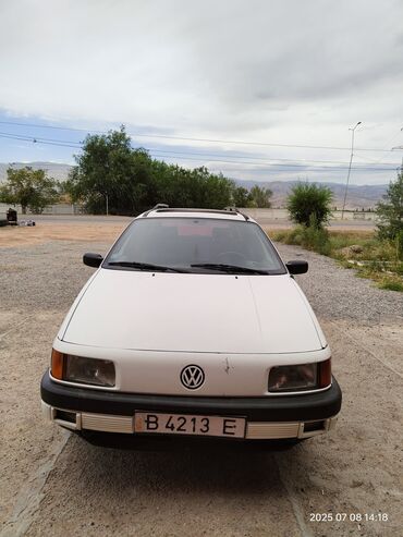 шины на gx: Volkswagen Passat: 1989 г., 1.8 л, Механика, Бензин, Универсал