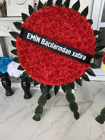 lent gul: Qırmızı çələng – yas və anım mərasimləri üçün Ölçüsü : diametri-80sm — 1