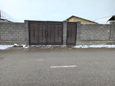 суроолор ясин in Кыргызстан | ТЕЛЕВИЗОРЛОР: 40 кв. м, 2 бөлмө, Забор, тосулган