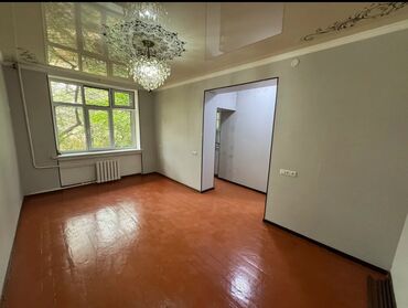 Продажа квартир: 1 комната, 44 м², Сталинка, 1 этаж, Косметический ремонт