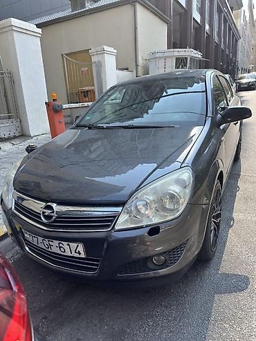 Opel: Opel Astra H (hatchback), tünd boz rəng. - Kuzov: 5 qapılı hatchback — 1