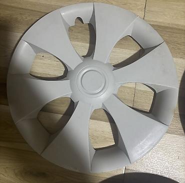 carpayi ucuz: 3dənədir üzünün krasqasın soymusam-25manat Maşının üsdündə olan — 3