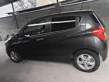 Chevrolet: Chevrolet Spark: 2017 г., 0.1 л, Вариатор, Бензин, Хэтчбэк — 2