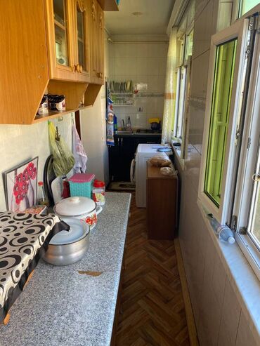 Uzunmüddətli kirayə mənzillər: Lacin TM-nin arxasi, Siyaqut restoranina catmamiş 9 mertebeli binanin — 5