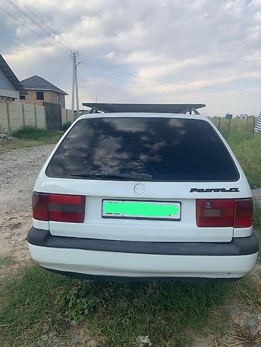 Volkswagen: Volkswagen Passat Variant: 1994 г., 2 л, Механика, Бензин, Универсал — 2