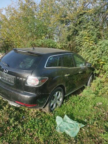 Transport: Mazda CX-7: 6.9 l | 2010 year SUV/4x4