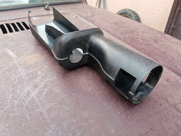 Auto delovi: Obloga plastika volana Lada 2121 Niva. Polovno, ocuvano kao novo — 1