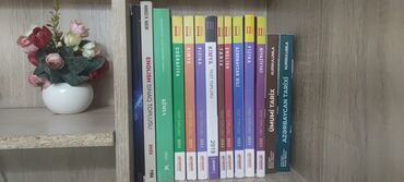 Testlər: Test toplulari denesi 4 azn, sinaq toplusu tarix kitablari 7 azn