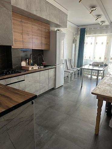 Долгосрочная аренда квартир: 3 комнаты, С мебелью полностью — 1