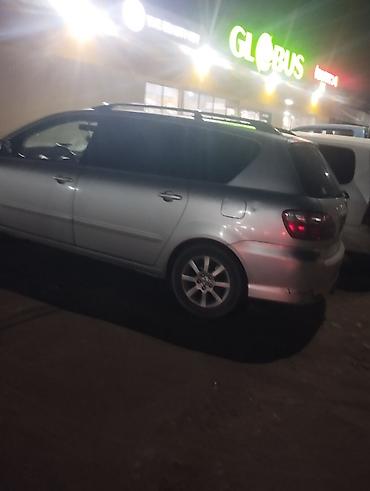 Toyota: Toyota Ipsum: 2004 г., Автомат, Бензин, Универсал — 1