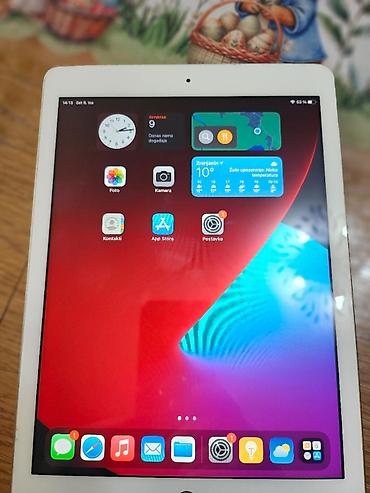 Apple: Apple iPad 9.7” sa Touch ID Ipad 5 generacija baterija odlicn a sa sim — 2